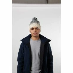 BARTS Cartonn Beanie Bags & EDC