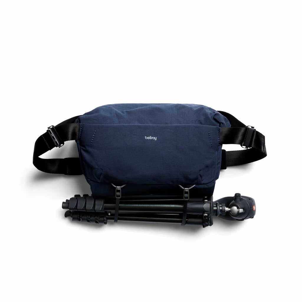 Bellroy New Venture Camera Sling 10L 9 Bellroy New Venture Camera Sling 10L