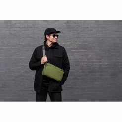 Bellroy New Venture Sling 9L 34 Bellroy New Venture Sling 9L