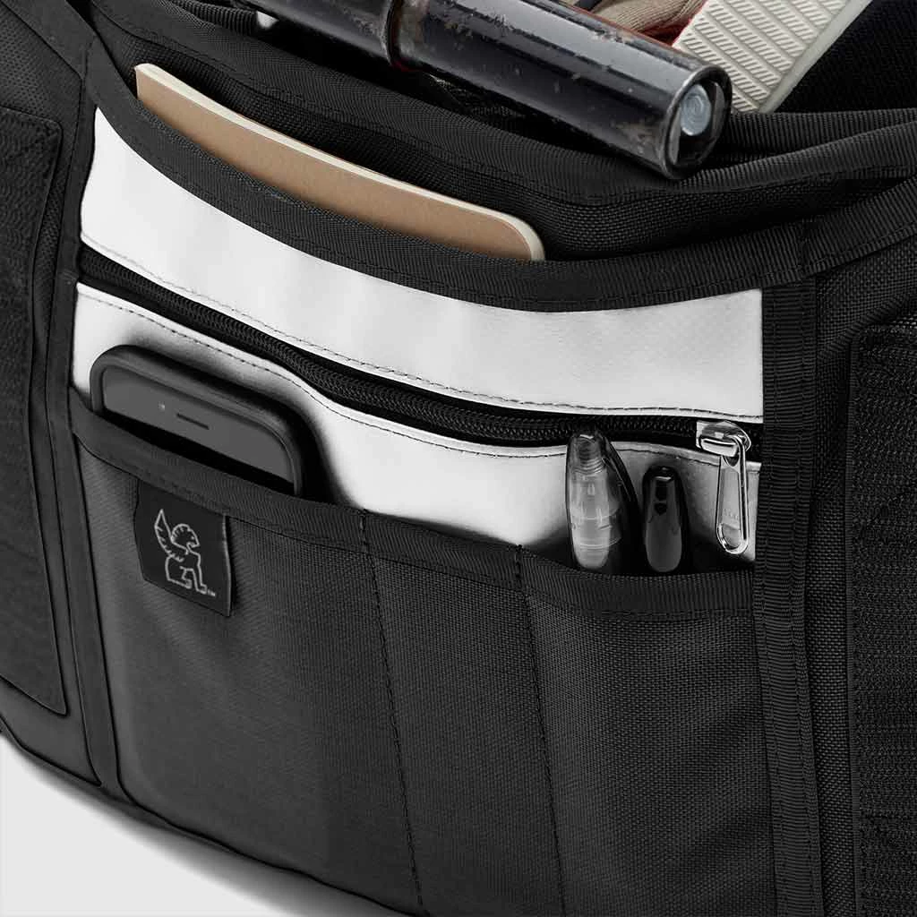 Chrome Industries Citizen Messenger Bag Bags & EDC 7 Chrome Industries Citizen Messenger Bag Bags & EDC
