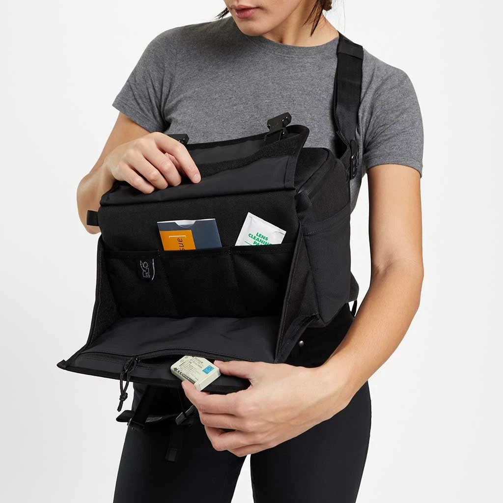 Chrome Industries Niko Camera Sling 3.0 Bags & EDC 13 Chrome Industries Niko Camera Sling 3.0 Bags & EDC