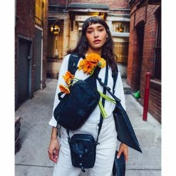 Chrome Industries Bags & EDC Ziptop Waistpack 21 Chrome Industries Bags & EDC Ziptop Waistpack