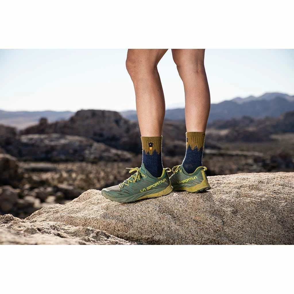 Darn Tough Number 2 Micro Crew Midweight W/ Cushion | Men's Clothing 6 Darn Tough Number 2 Micro Crew Midweight W/ Cushion | Men's Clothing