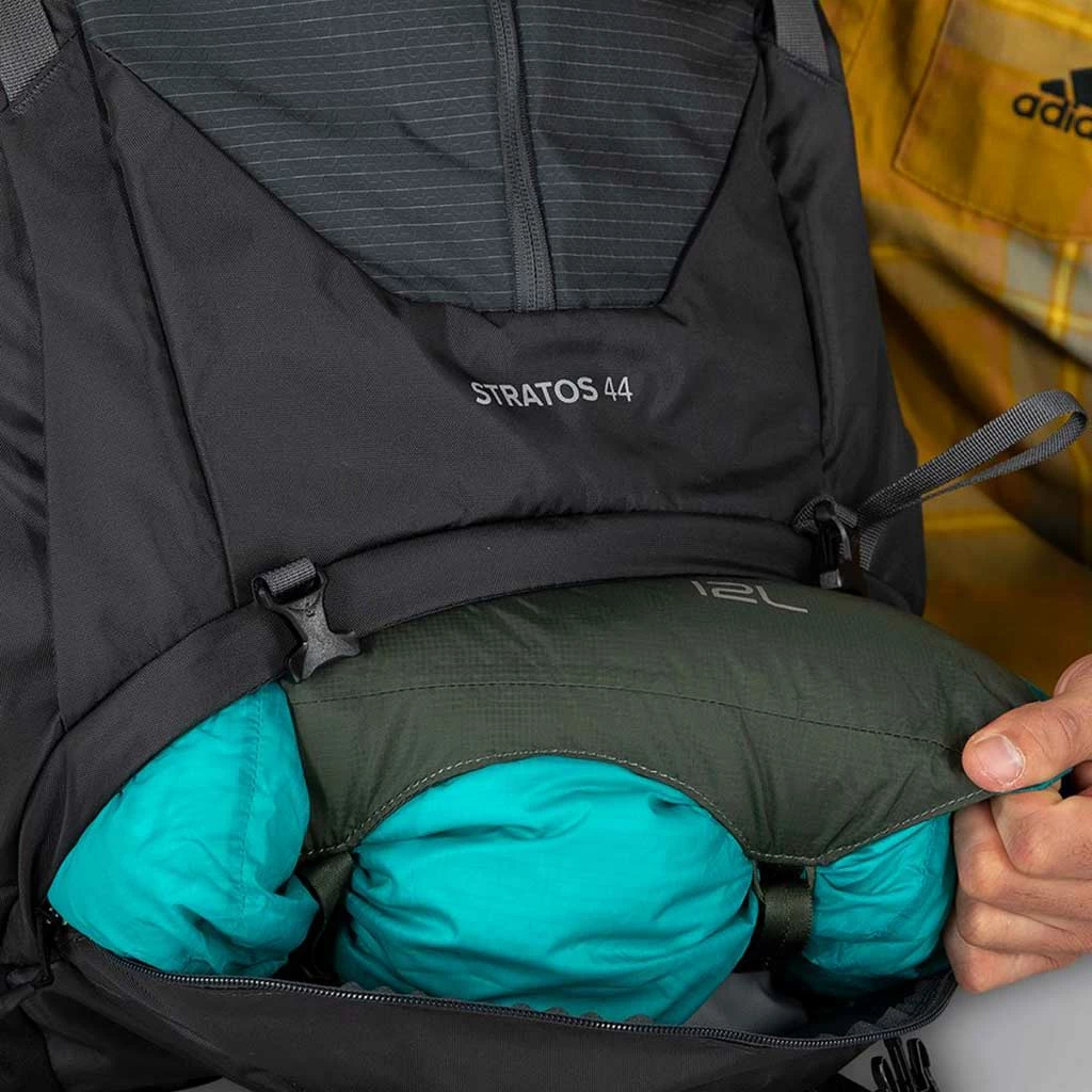 Osprey Stratos 44 Backpack | Men's 20 Osprey Stratos 44 Backpack | Men's