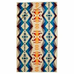Pendleton New Oversized Jacquard Spa Towel | Los Lunas