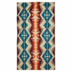 Pendleton New Oversized Jacquard Spa Towel | Los Lunas