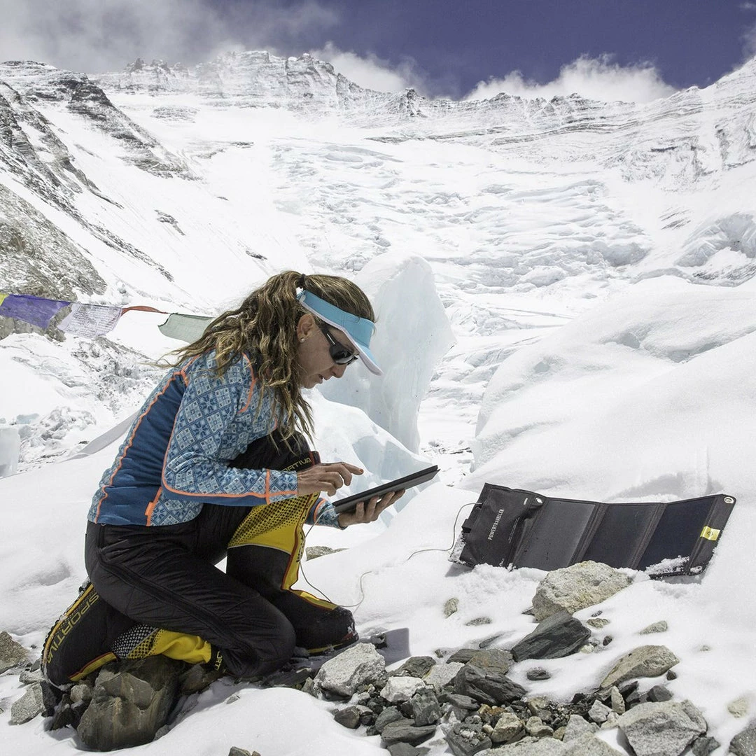 Powertraveller Falcon 21 Camping Kit 7 Powertraveller Falcon 21 Camping Kit