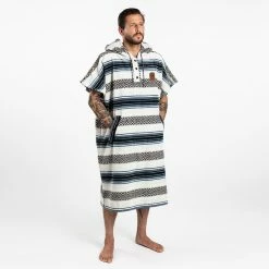 Slowtide Clothing Oso Changing Poncho | L/XL 11 Slowtide Clothing Oso Changing Poncho | L/XL