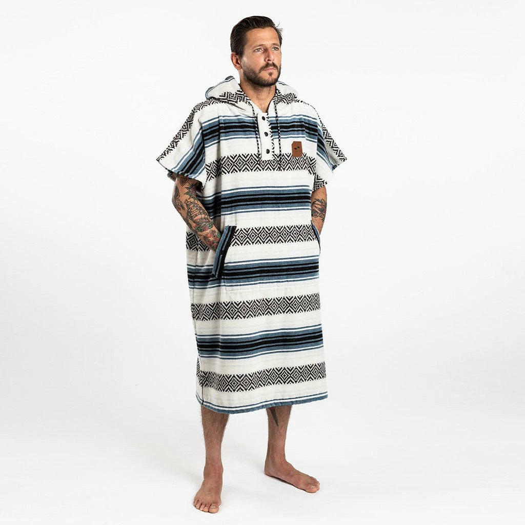 Slowtide Clothing Oso Changing Poncho | L/XL 5 Slowtide Clothing Oso Changing Poncho | L/XL