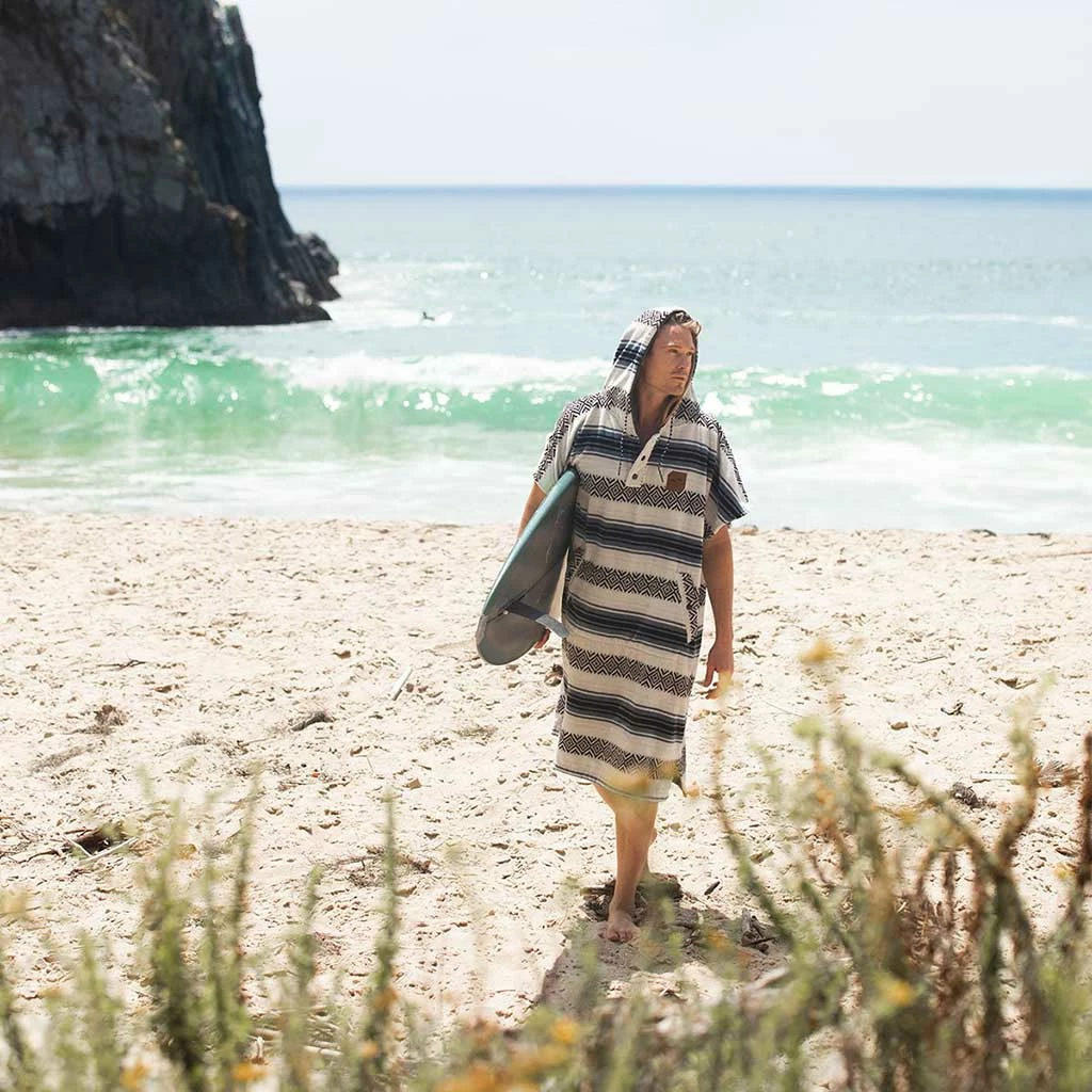 Slowtide Clothing Oso Changing Poncho | L/XL 6 Slowtide Clothing Oso Changing Poncho | L/XL