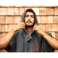 Slowtide The Digs Changing Poncho