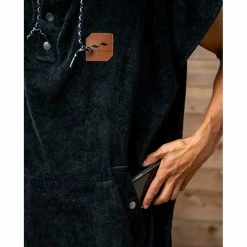 Slowtide Clothing The Digs Changing Poncho 28 Slowtide Clothing The Digs Changing Poncho