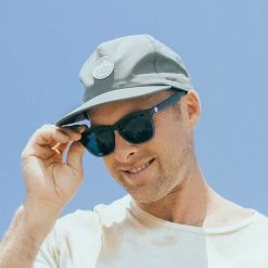 Sunski Headland 18 Sunski Headland