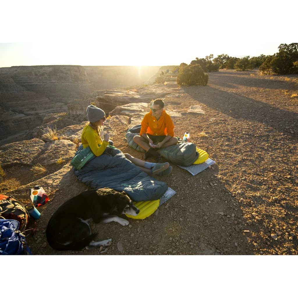 Therm-a-Rest Camping Kit NeoAir Xlite Camping Mat | Women's Regular 6 Therm-a-Rest Camping Kit NeoAir Xlite Camping Mat | Women's Regular